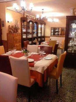 Hostal Creus Roses Luaran gambar